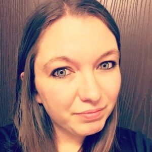 Meet your Posher, Katelyn